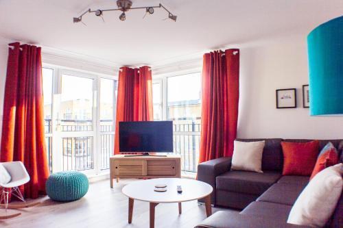 Boutique Home from Home - Tap to explore photos