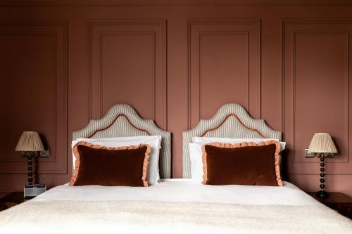 The Brewers Inn - Tap to explore photos