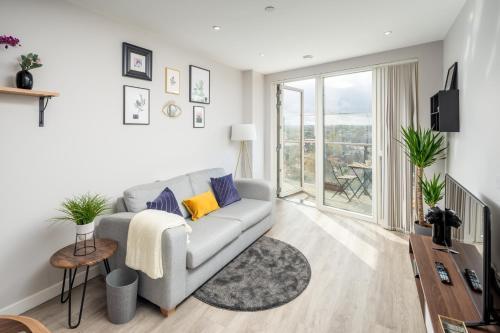 Vertex Luxury Suite - close to East Croydon Station - Tap to explore photos