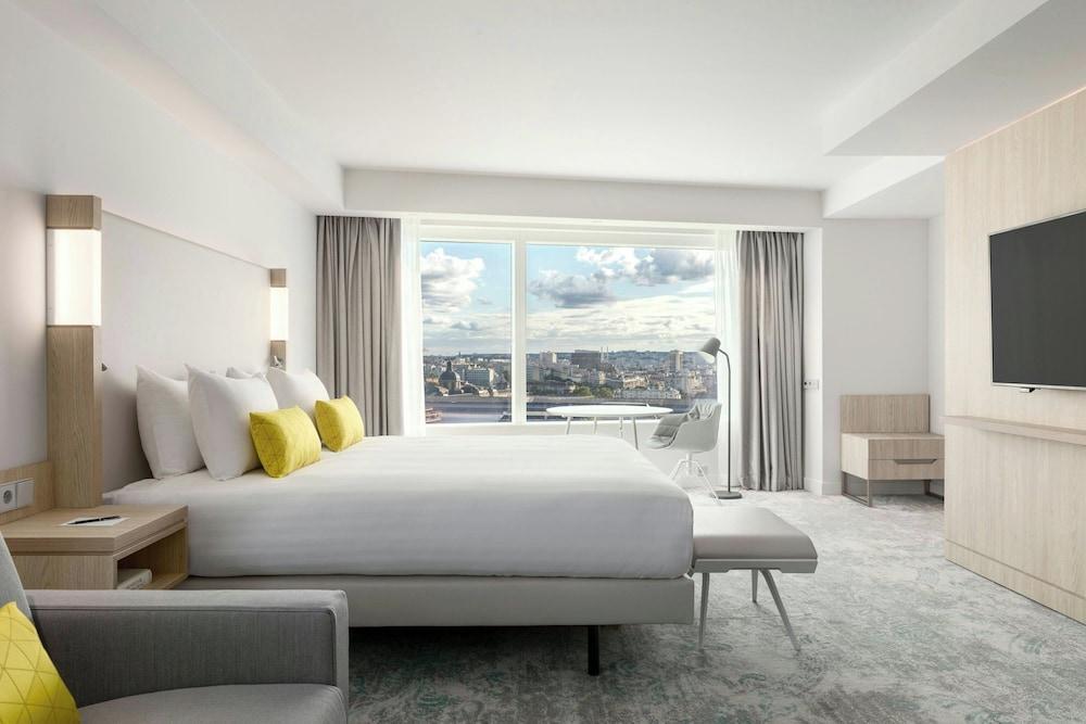 Courtyard by  Marriott Paris Gare de Lyon Room Type - Sacre Coeur Family Room