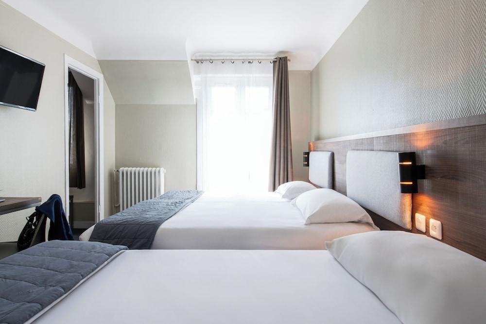 Hôtel Ambassadeur Room Type - Superior Triple Room
