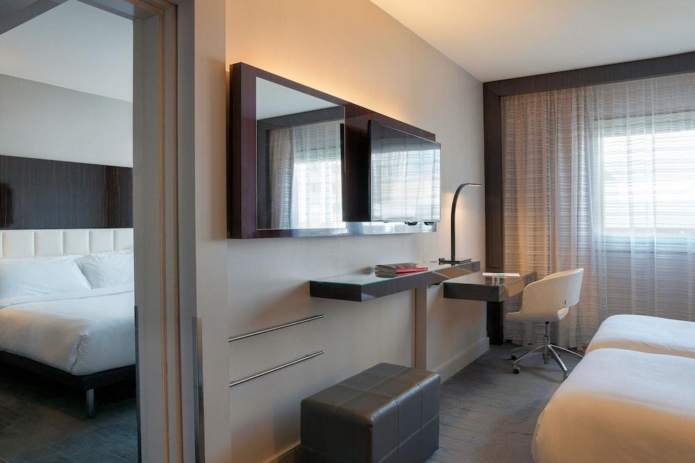 Le Méridien Paris Arc De Triomphe Room Type - Family Room, 1 Double Bed
