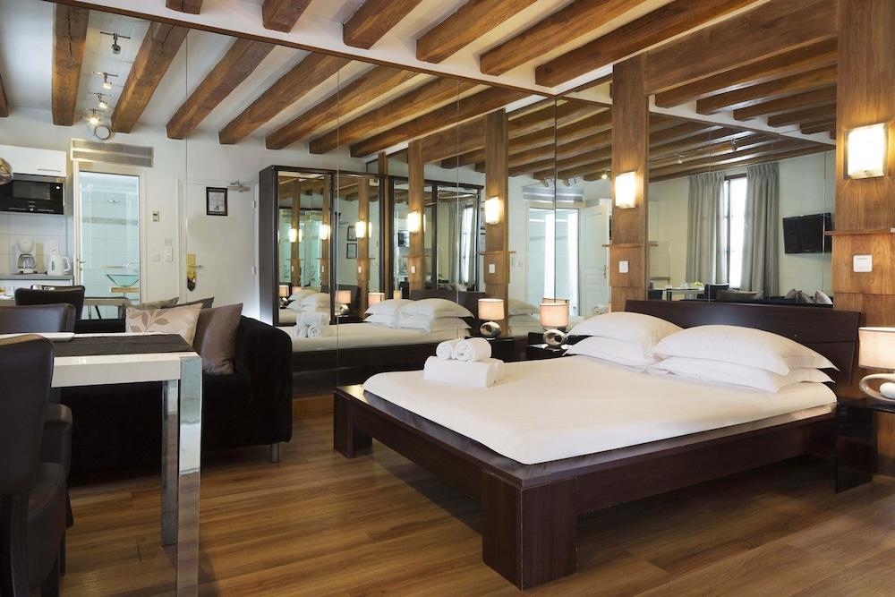 Lion d'Or Paris Suites Room Type - Standard Studio