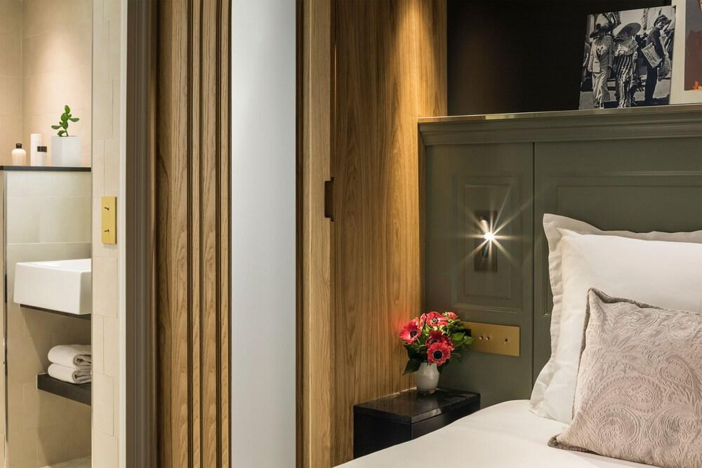 Hotel Ducs de Bourgogne Room Type - Classic Room, 1 Double Bed