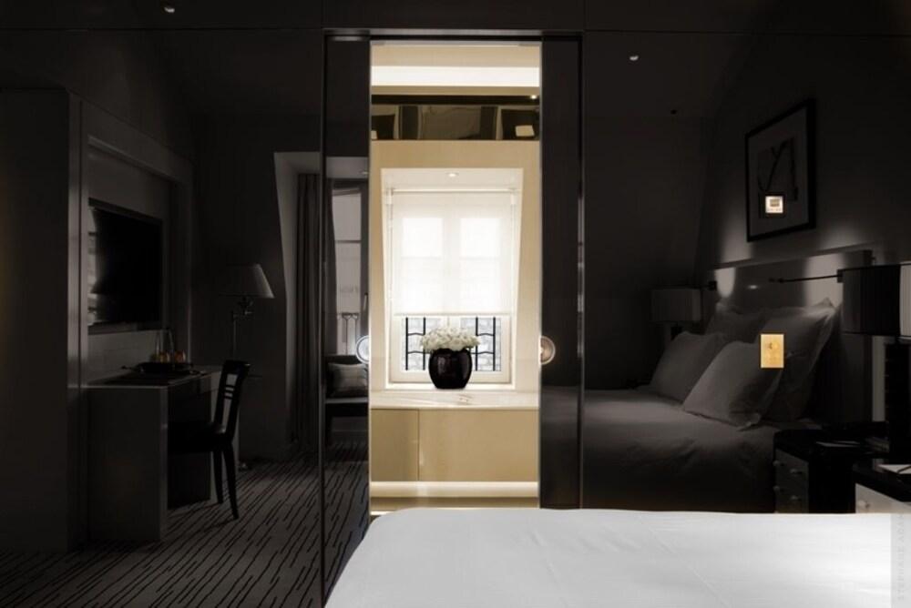 Hôtel Montaigne Room Type - Deluxe Room, 1 King Bed, City View