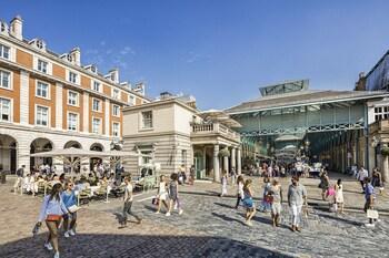 Zedwell Piccadilly Circus Hotel - Tap to explore photos