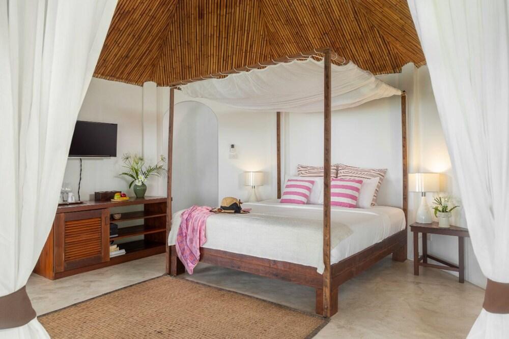 The Jungle Club Room Type - Jungle Lodge