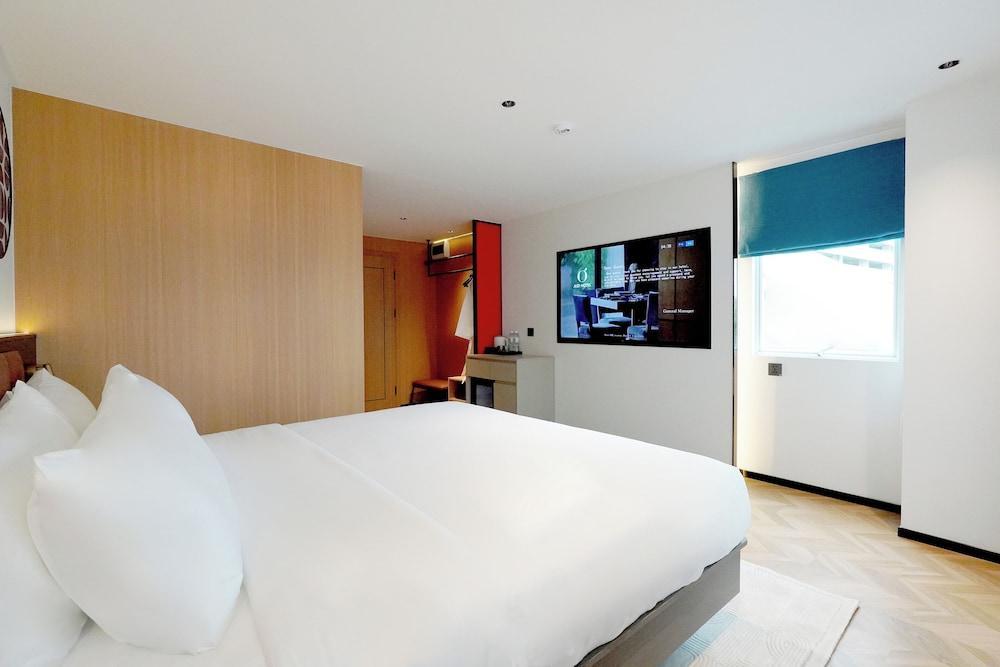 L-Seven Hotel Room Type - Superior Room