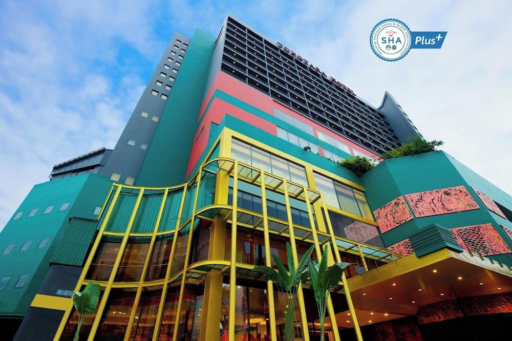 Tongtara Riverview Hotel