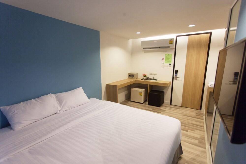 Nantra Ploenchit Room Type - Deluxe Room, 1 Double Bed