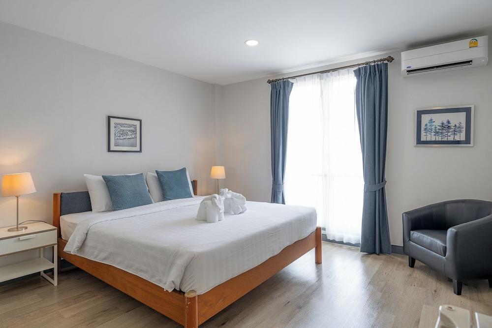 Ratchadamnoen Residence Room Type - Superior Classic Double Room