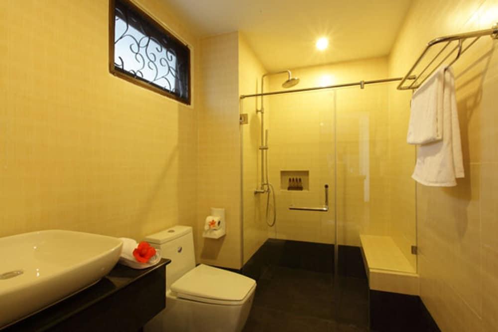 Maryoo Samui Hotel - Tap to explore photos