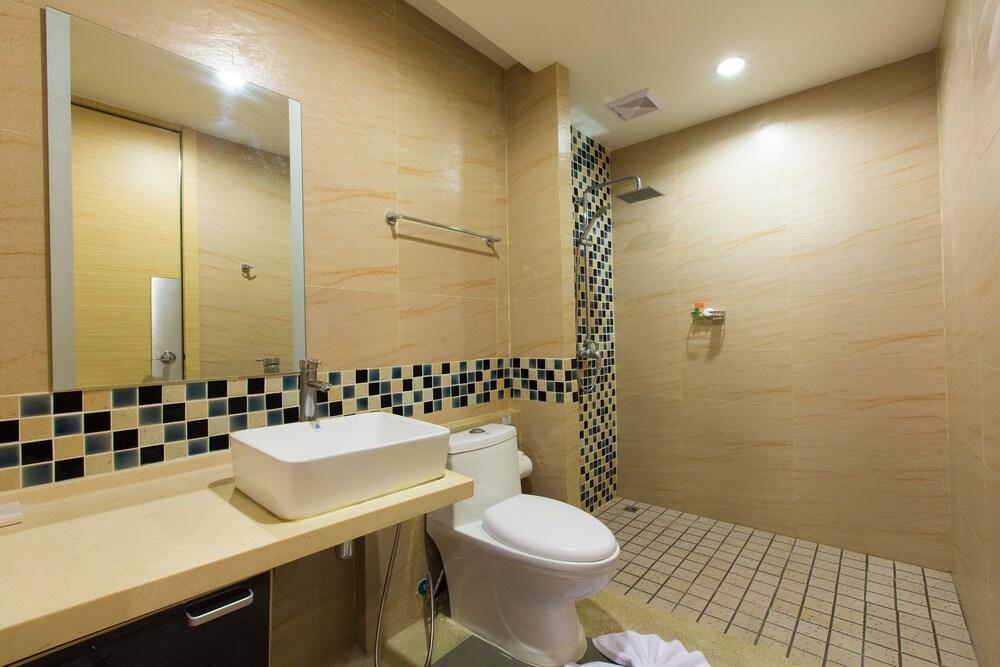 Aspira Samui Hotels And Resorts - Tap to explore photos