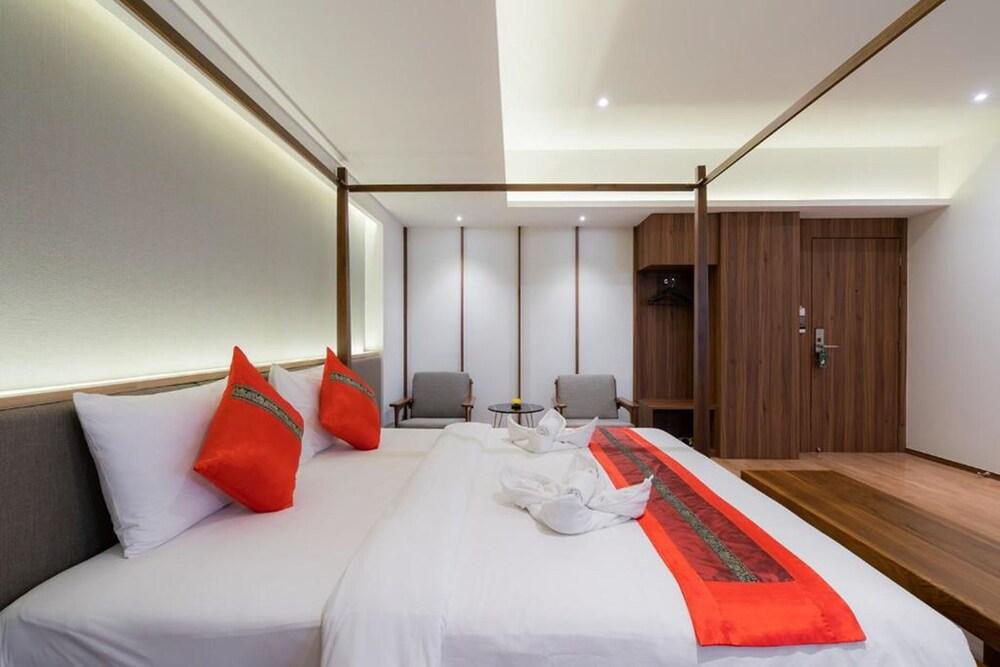 True Siam Phayathai Hotel Room Type - Superior Room, 1 King Bed
