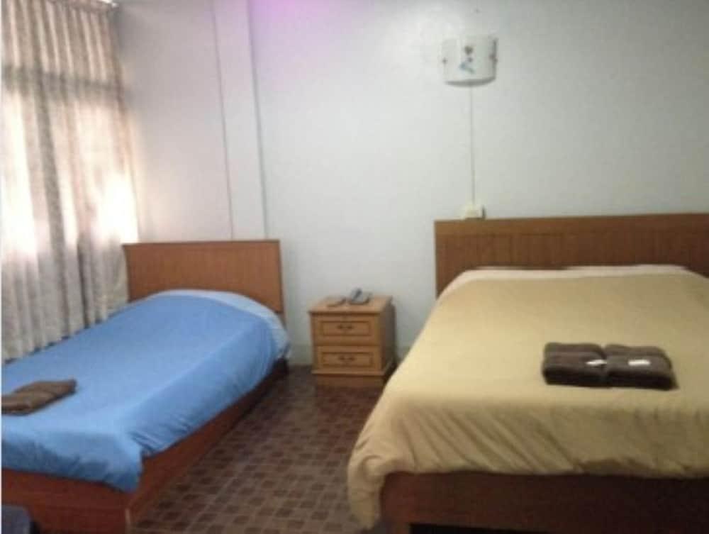 White Orchid Inn II Room Type - Triple Room
