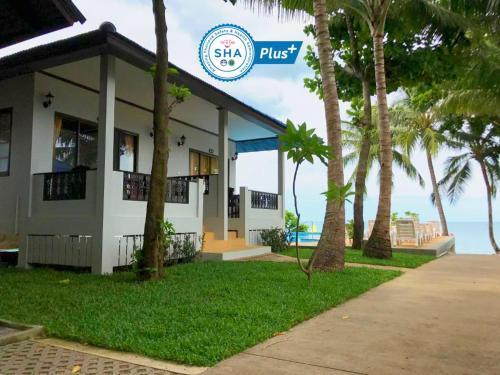Marina Beach Resort - Tap to explore photos