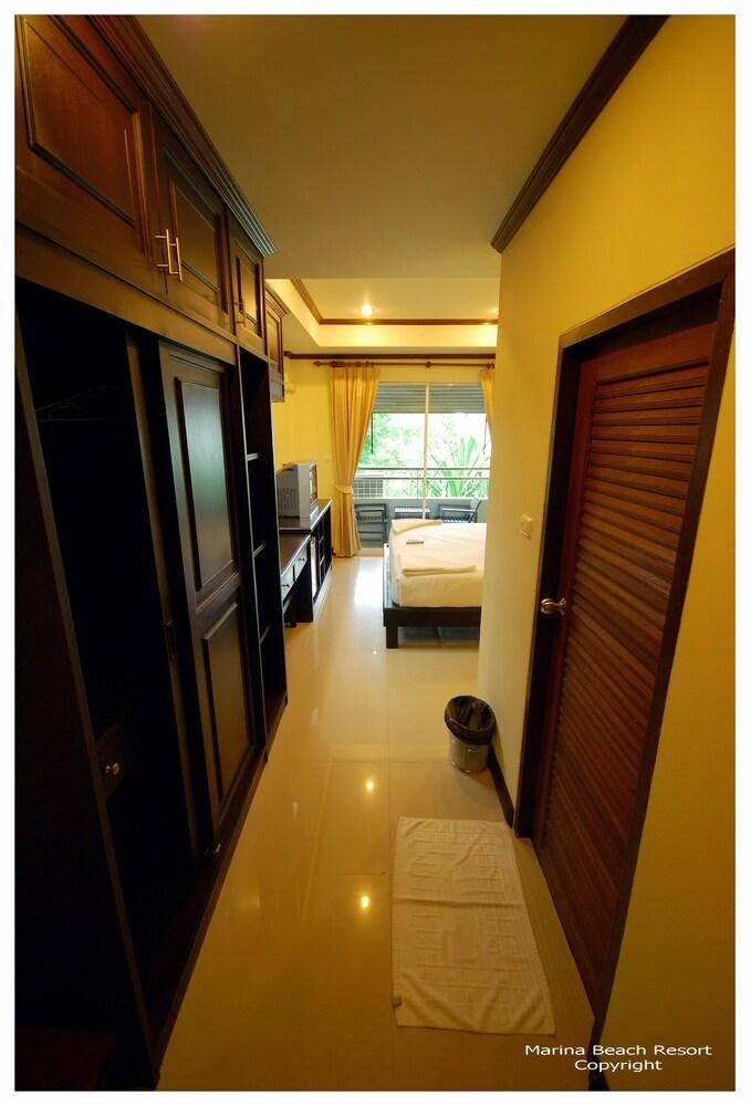 Marina Beach Resort - Tap to explore photos
