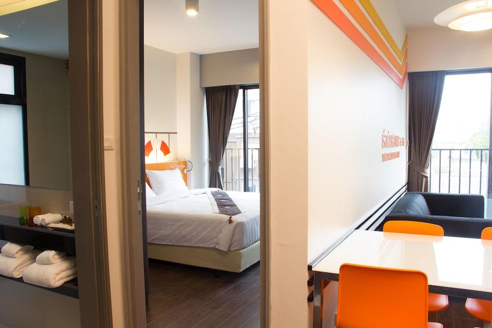 iSanook Bangkok Room Type - iSanook Suite Deluxe Room