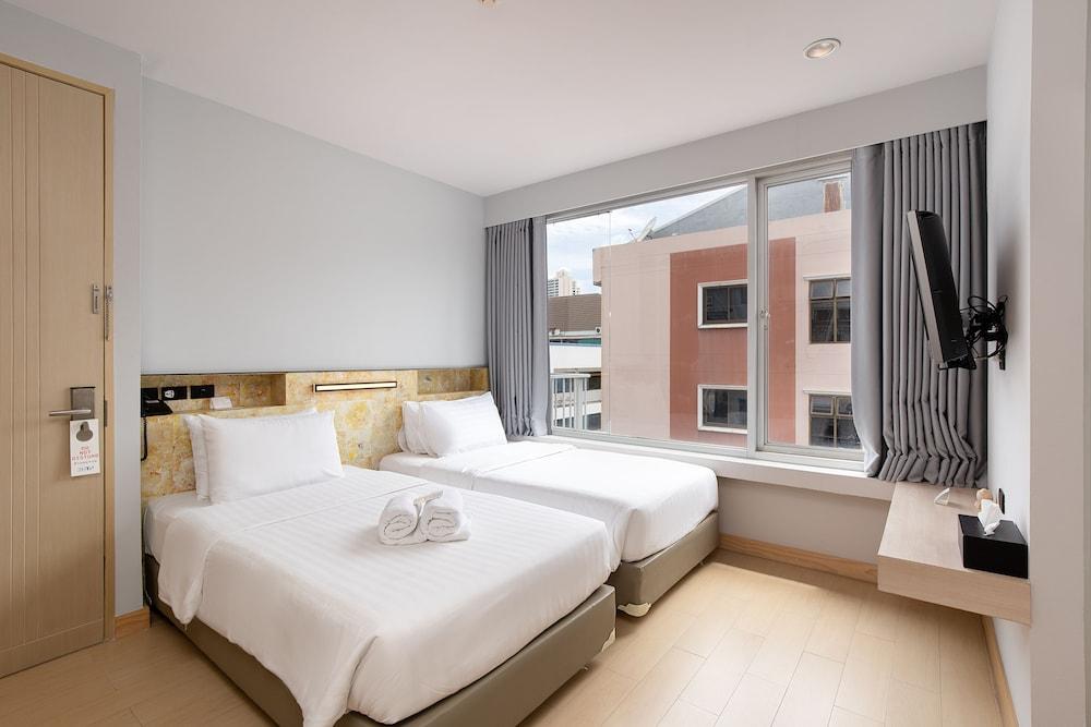 Metz Pratunam Hotel Room Type - Restful Corner Double or Twin