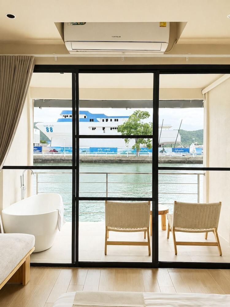 Baan Tah On The Sea Room Type - Comfy Room, Sea View