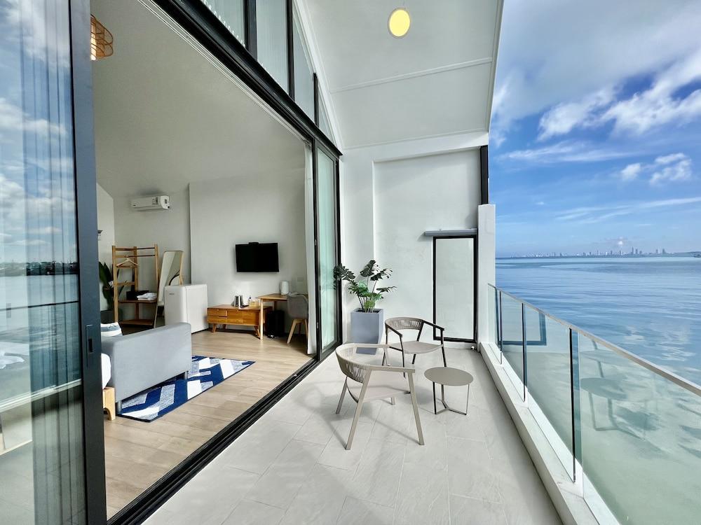 Baan Tah On The Sea Room Type - 1 Bedroom Seaview Suite