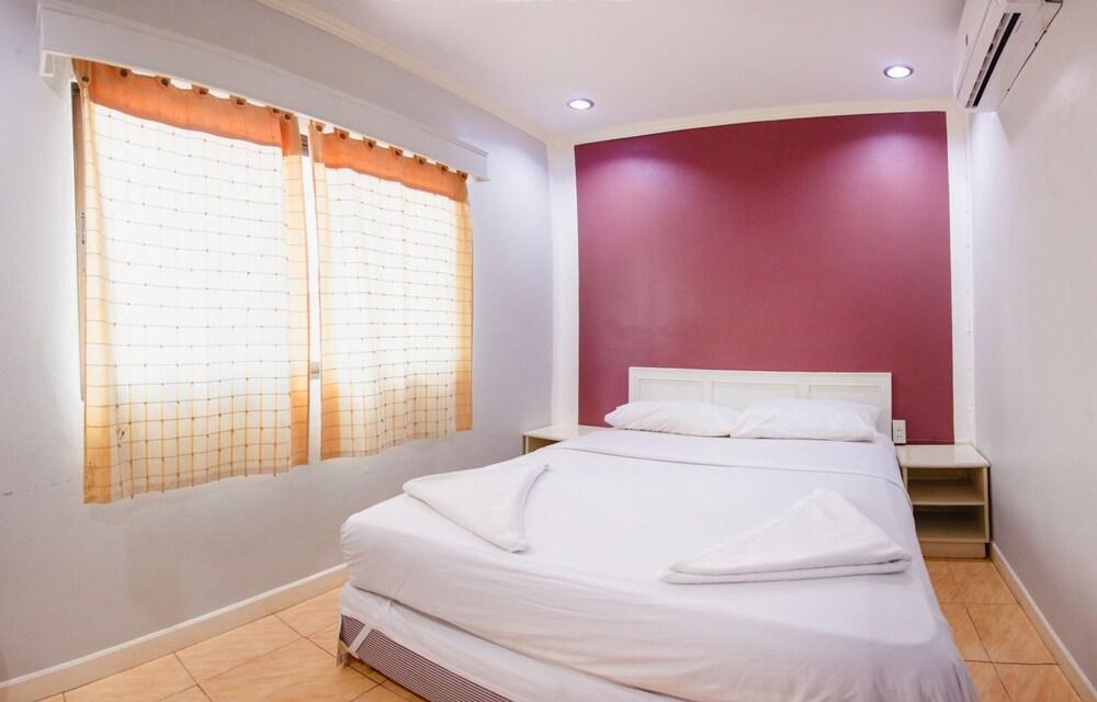 G.I Lodge Room Type - Standard Double Room