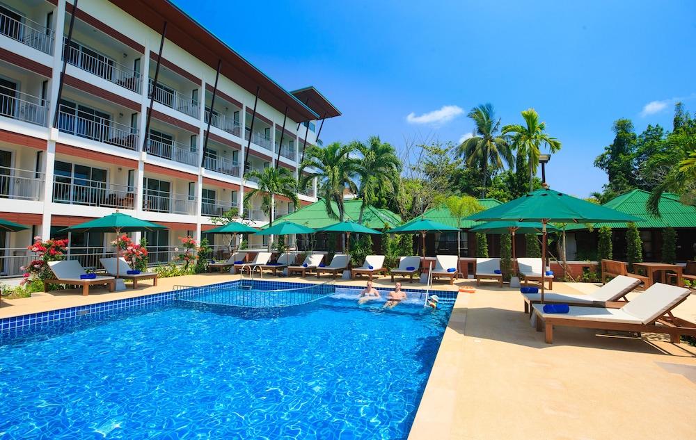 Lamai Coconut Beach Resort - Tap to explore photos