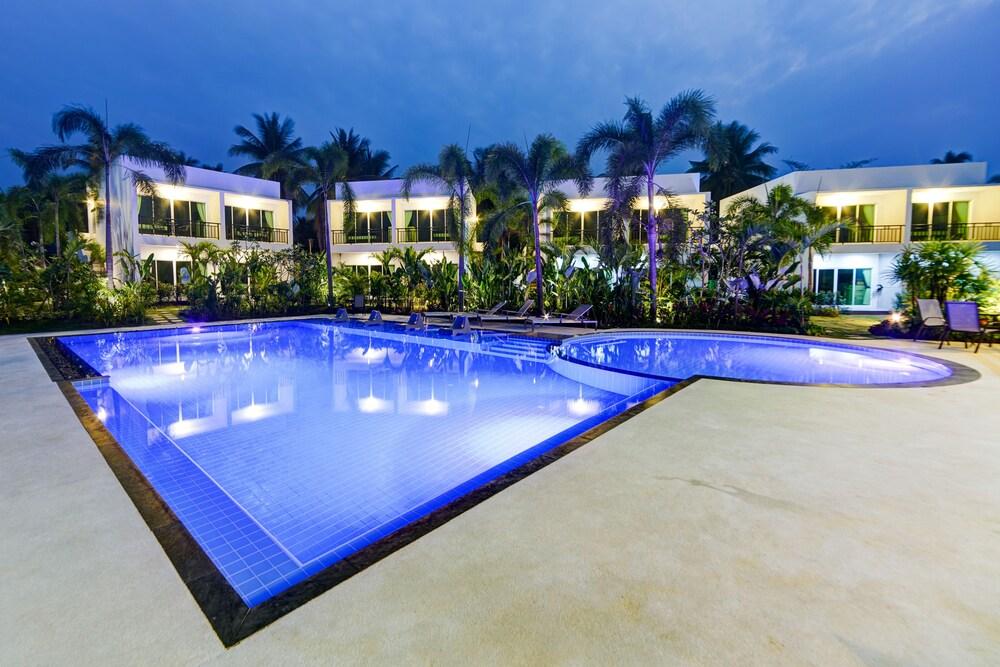 The Serenity Resort - Tap to explore photos