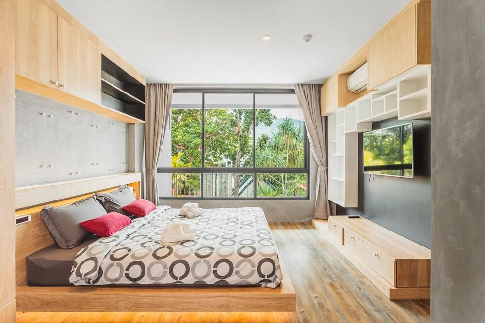 Condo in Nai Harn in ReLife 15-123-210 - Tap to explore photos