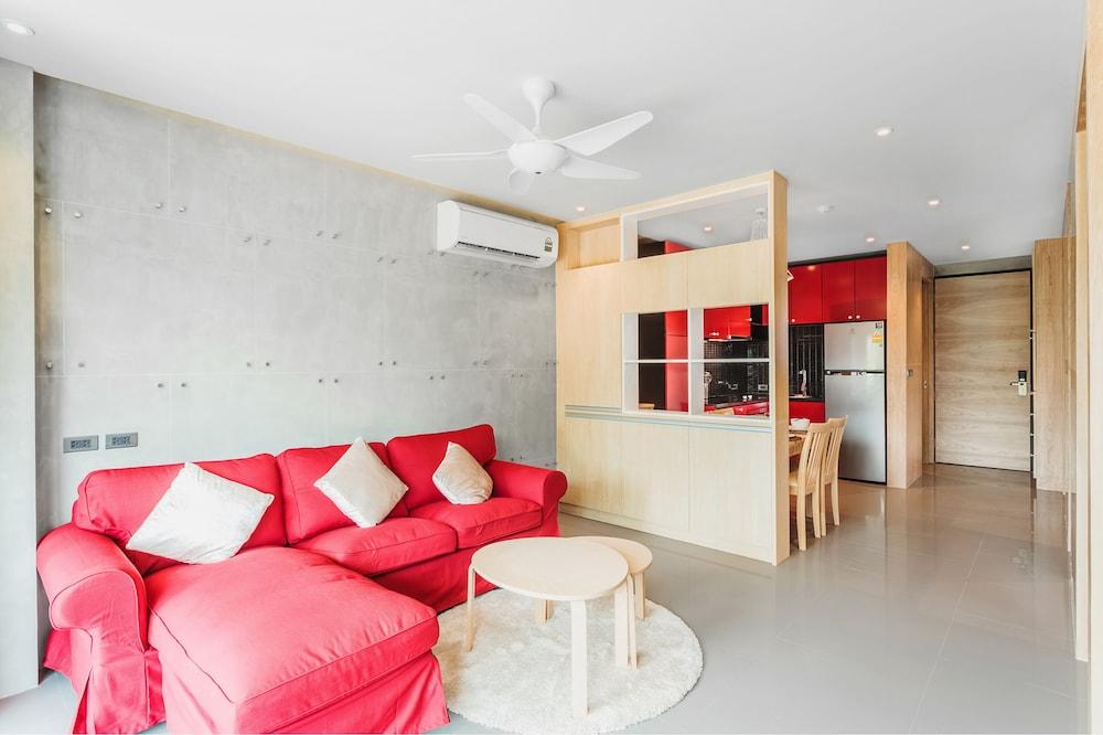 Condo in Nai Harn in ReLife 15-123-210 - Tap to explore photos