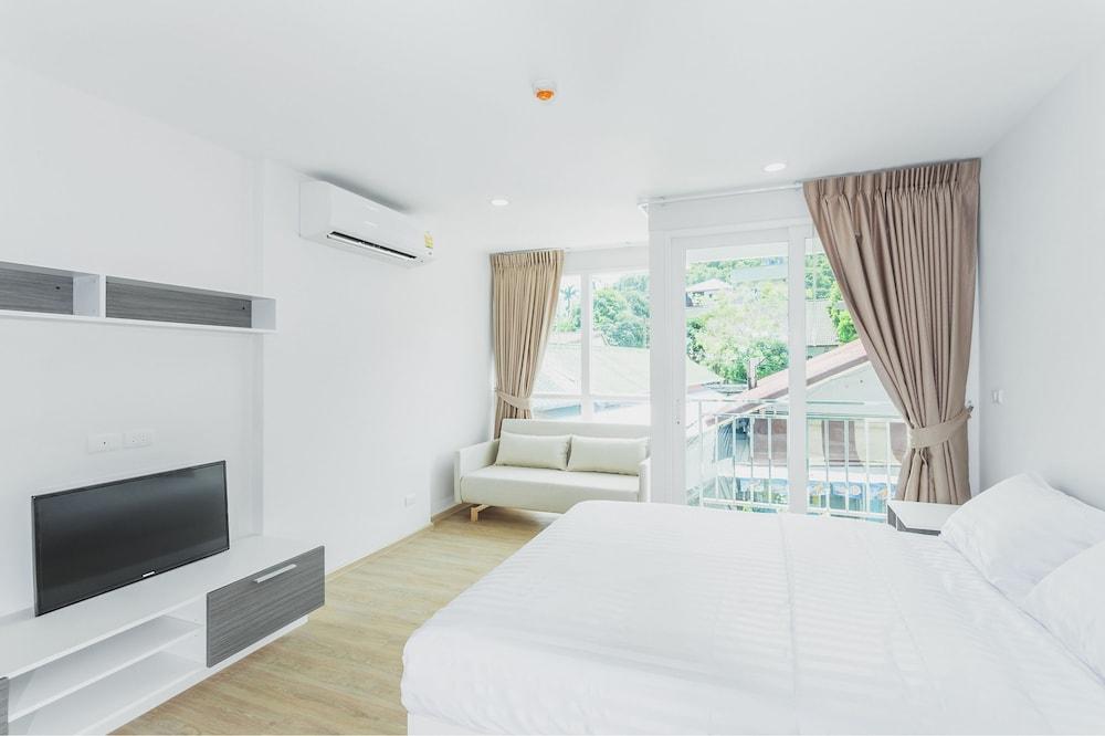 Condo in Kata in Ozone - Unit A506 - Tap to explore photos