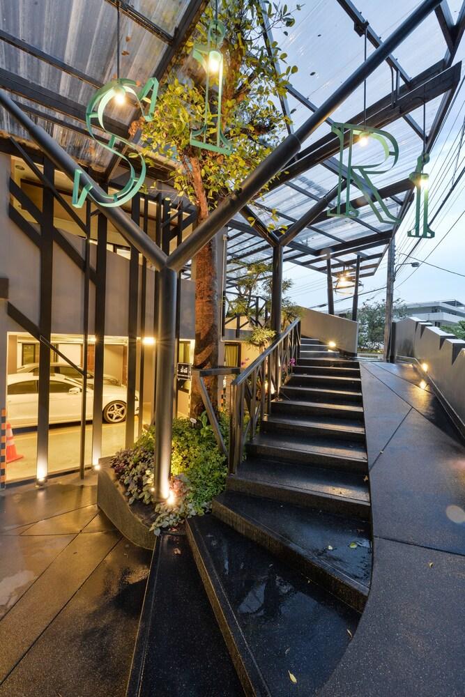 SiRi Ratchada Bangkok - Tap to explore photos