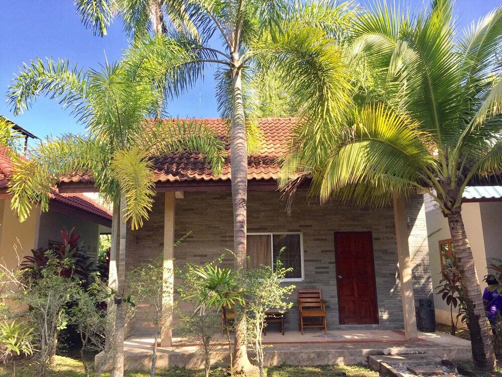 Coconut Bungalow - Tap to explore photos