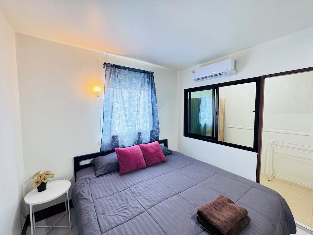K.L.Apartment Room Type - Basic Room