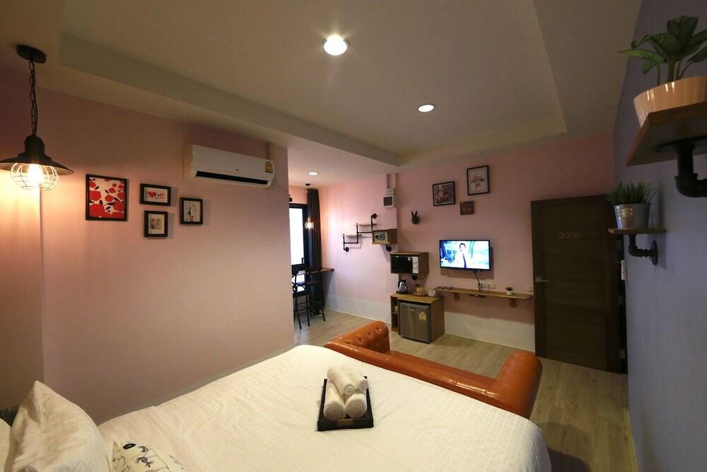 Adagio Bangkok Room Type - Deluxe Double or Twin Room