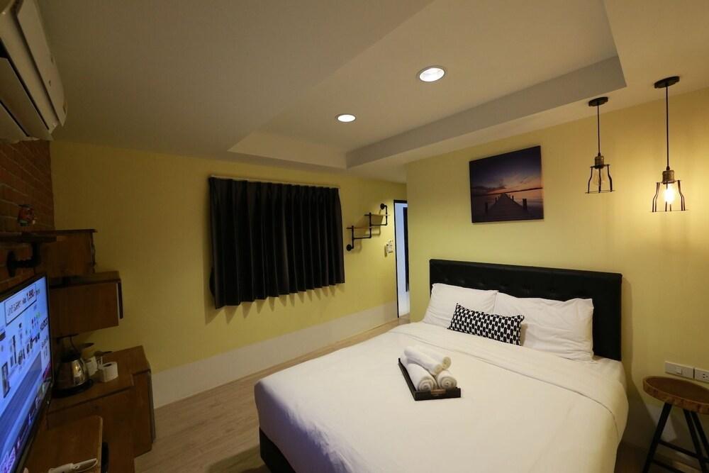 Adagio Bangkok Room Type - Superior Room