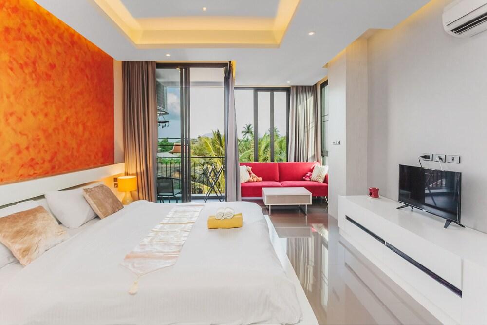 Condo in Nai Harn in ReLife 15-132-301 - Tap to explore photos