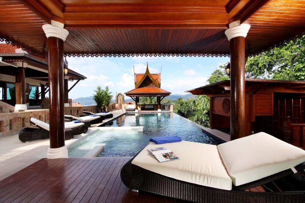 Reuan Thai Villa - Tap to explore photos