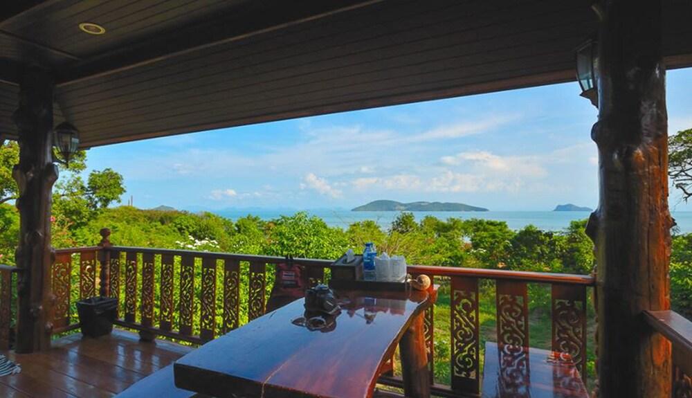 Koh Phaluai Eco Resort - Tap to explore photos