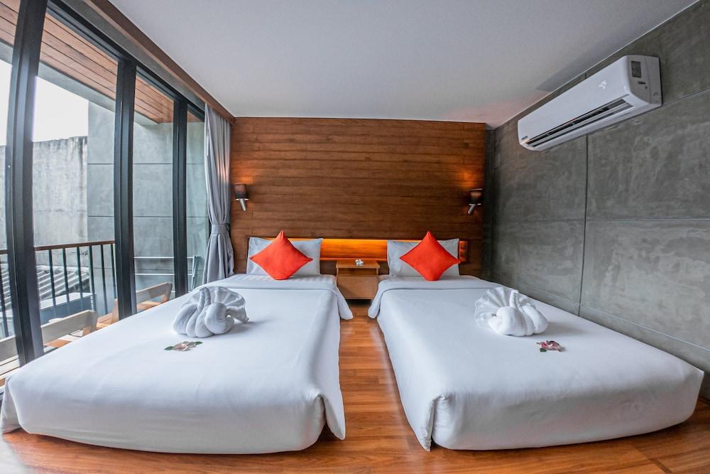 J4 Hotel Samui - Tap to explore photos