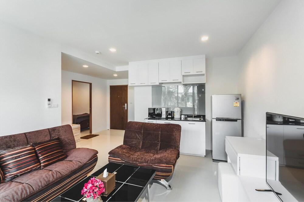 Condo in Panwa in Pixels 89-230 - Tap to explore photos