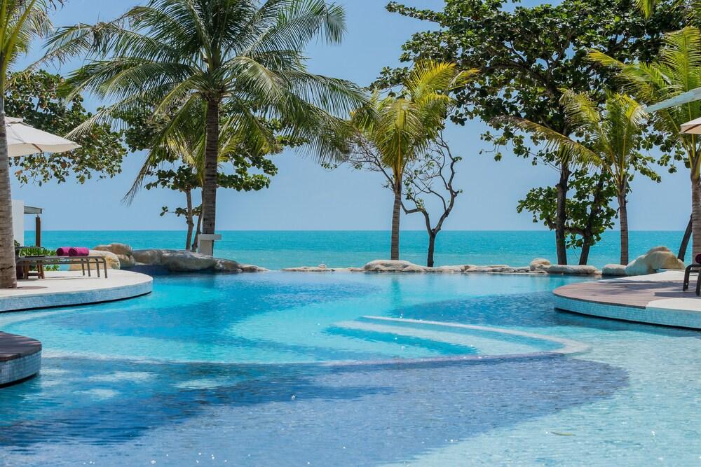 White Sand Samui Resort - Tap to explore photos