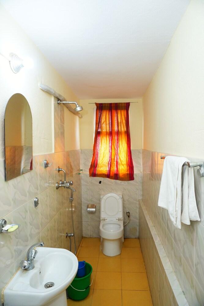 Hotel Holy Temple Tree & Chautari Cafe Room Type - Deluxe Suite, 1 Bedroom, Non Smoking, Valley View