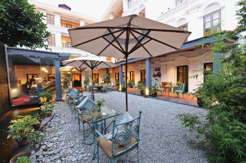 Nepali Ghar Hotel - Tap to explore photos