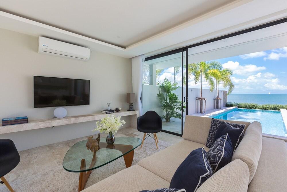 Skye Beach Hotel Room Type - 2 Bedroom Beachfront Pool Villa & Cinema Skye Beach Hotel Room Type - 2 Bedroom Beachfront Pool Villa & Cinema