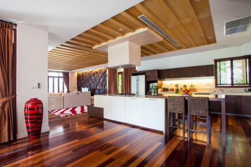 Amatapura Beach Villa 6 - Tap to explore photos