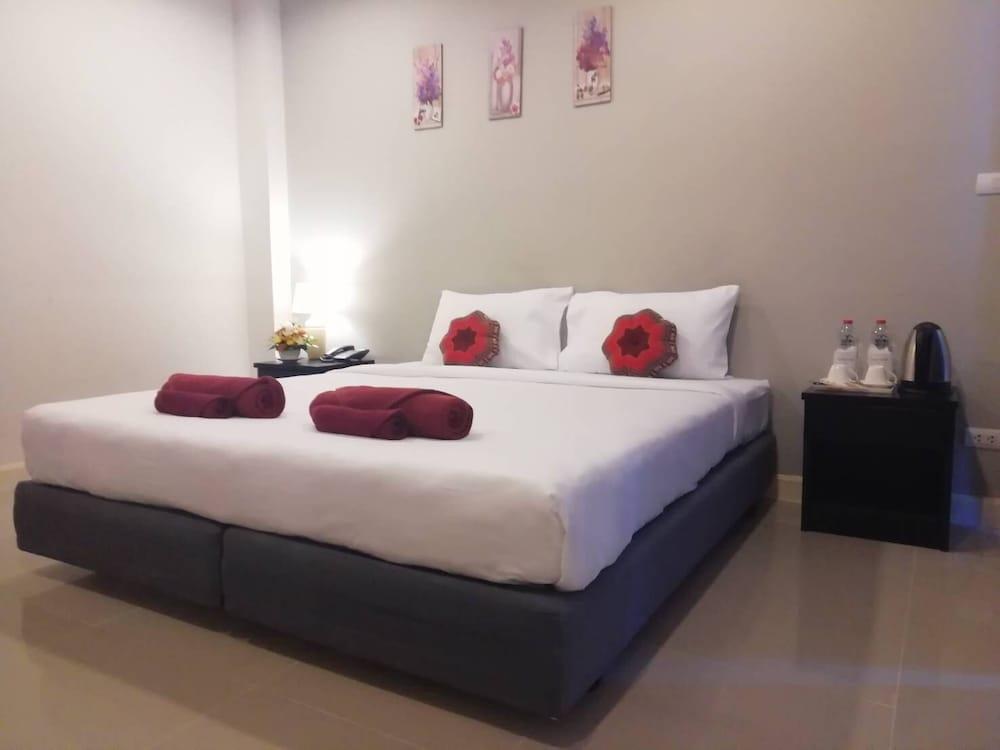 May House Karon Beach Room Type - Superior Double Room