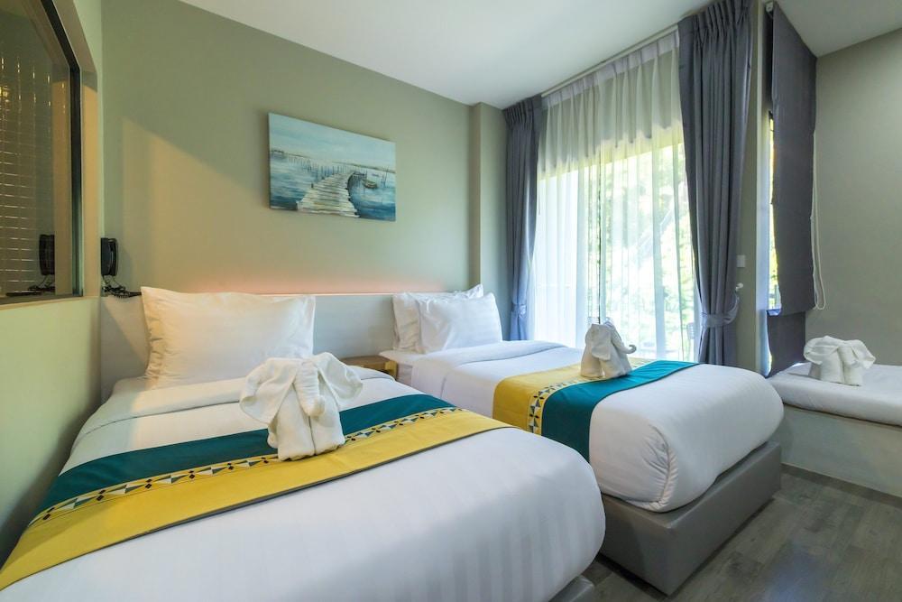 Triple L Hotel Patong Beach Phuket Room Type - Standard Twin Room, 1 Bedroom