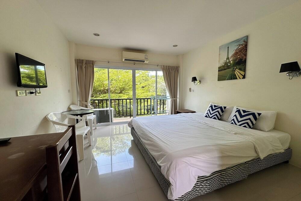 Choengmon Residence Room Type - Double Room