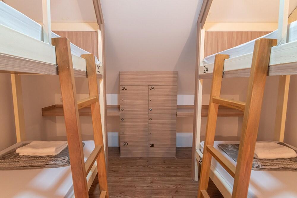 The Victory View - Hostel - Adults only Room Type - Family Room, Multiple Beds